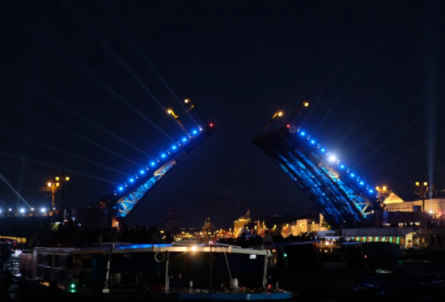 Развод мостов в Санкт-Петербурге 2026 — график, время и где лучше смотреть