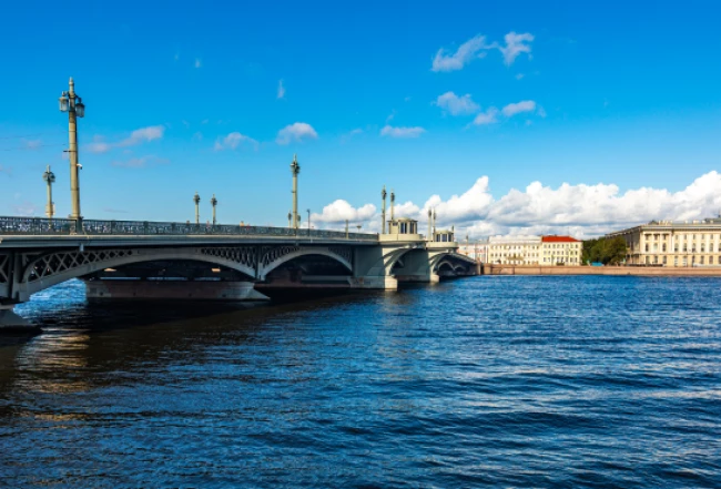 Благовещенский мост в Санкт-Петербурге: история разводного моста