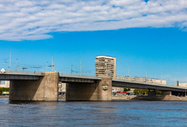 Володарский мост в Санкт-Петербурге