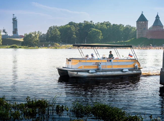 Водная экскурсия «Варлаамо-Хутынский монастырь»