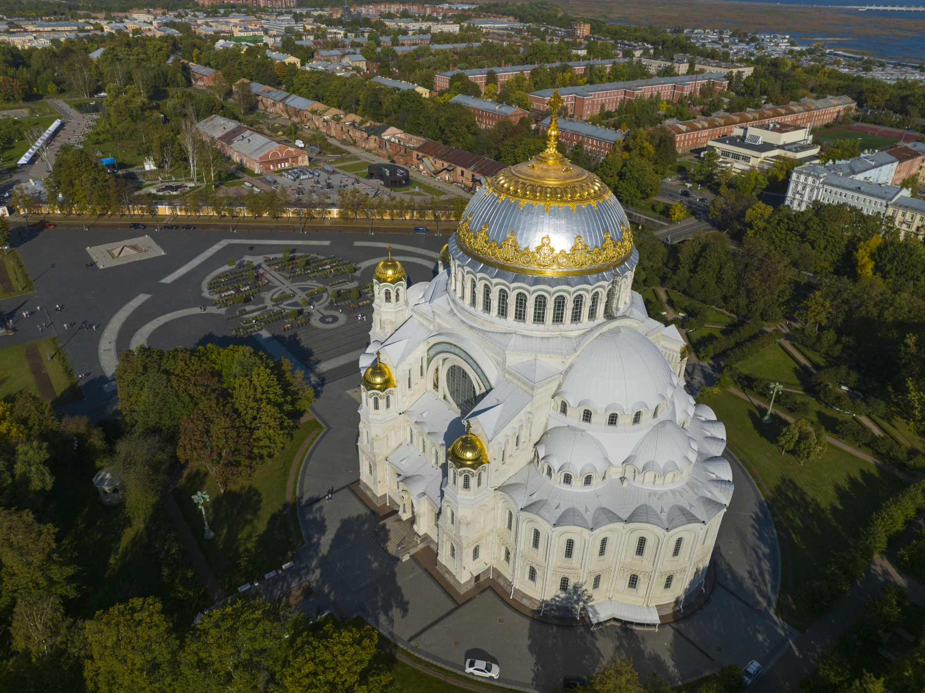 Метеоры из Кронштадта в Санкт-Петербург